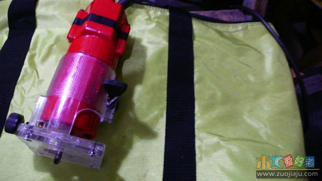 toolshow小金刚上海产修边机.jpg