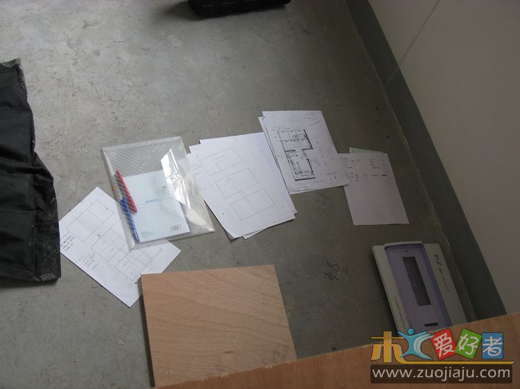 图纸，水电的布线图，最节省的开板方案，还有墙砖地砖的计算。