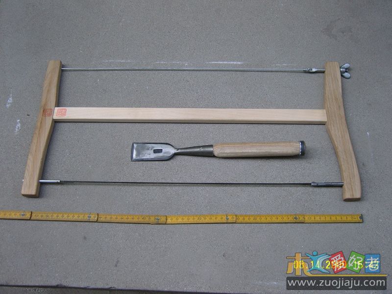 挖锯一把，锯条长500mm。刃宽40mm宽凿（打铲）一把