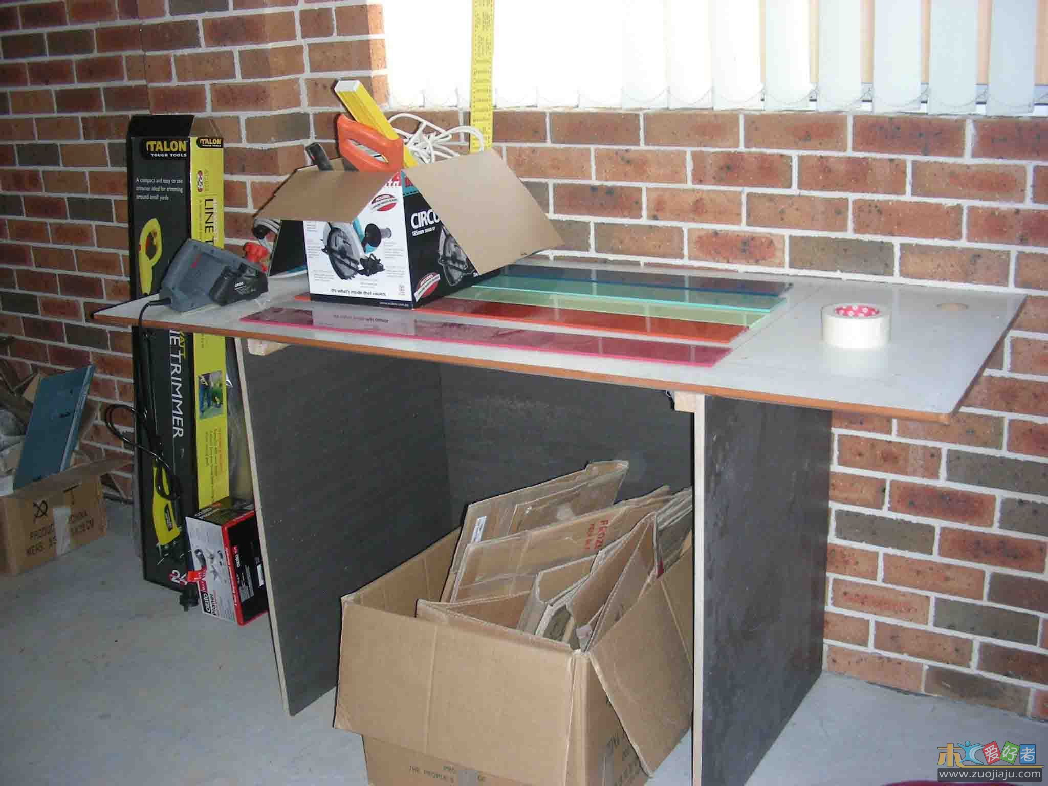 简易工作台 有待继续加装其他功能.jpg