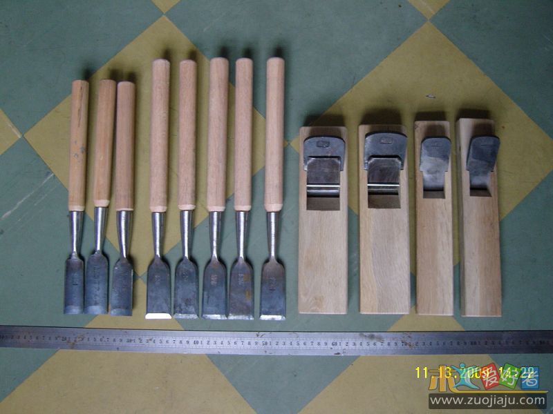 圆铲30、35、40mm各一把，38mm平铲5把，平拉刨2把，内圆拉刨2把