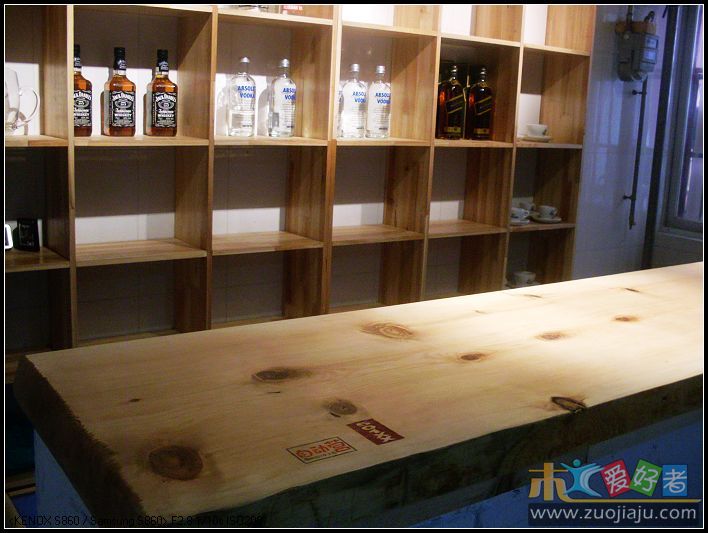 吧台和酒柜
