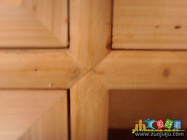 100319081996ad1462de9401fb.jpg