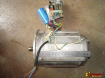 220V8